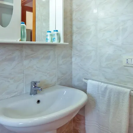 Apartment Fiordaliso *