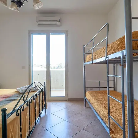 Apartment Fiordaliso *